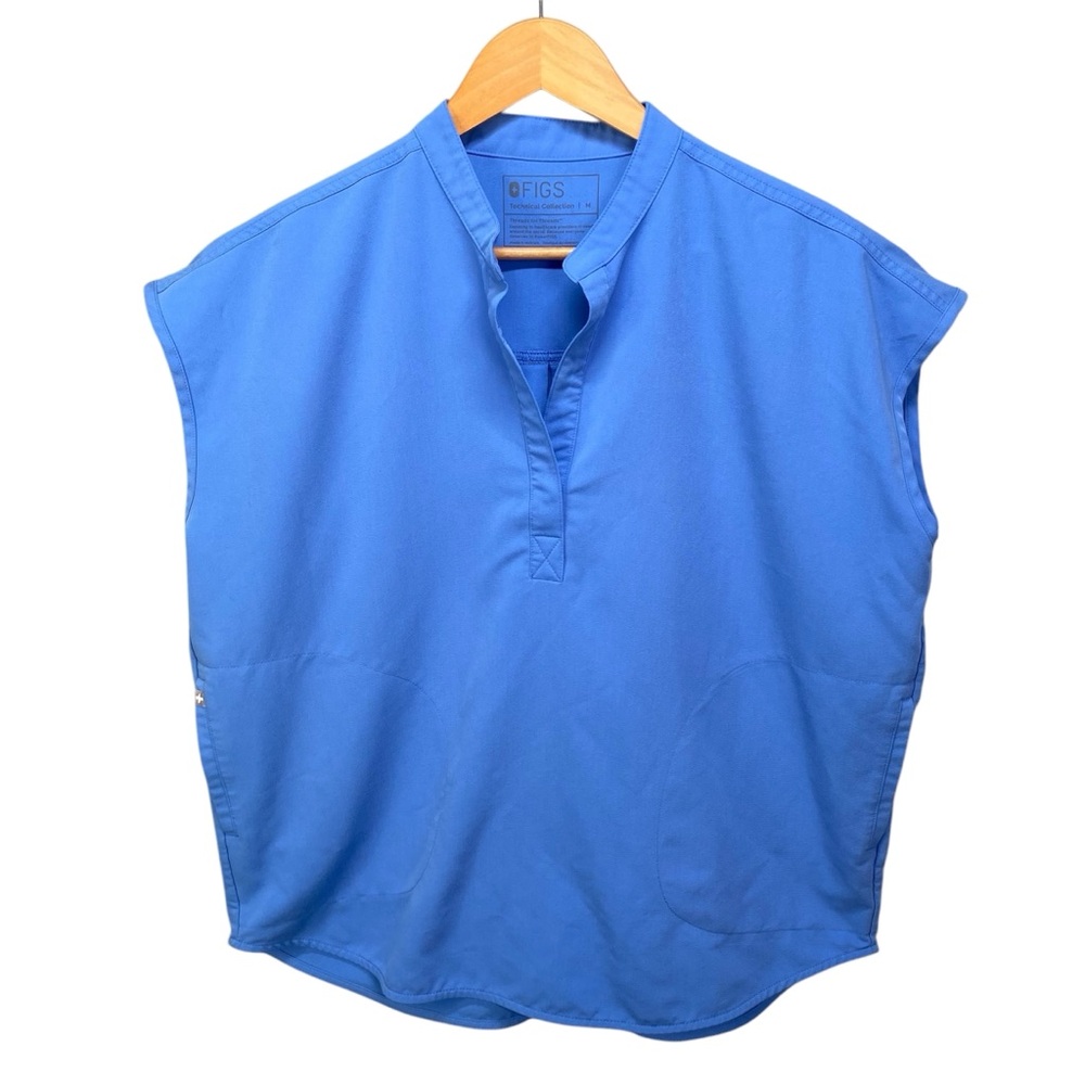 Figs Women's Cap-Sleeve Scrub Top in Bright Blue